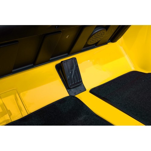 Elektromobilis Mercedes Benz GT63 AMG, geltonas