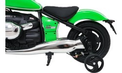 Elektrinis motociklas BMW R18, žalias
