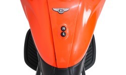 Электромобиль Ducati Diavel x Bentley, оранжевый