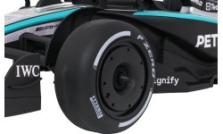 Детский электромобиль AMG PETRONAS F1, чёрный гоночный автомобиль