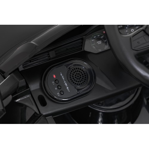 Elektromobilis Audi SQ8, juodas