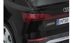 Audi SQ8 Black Vehicle