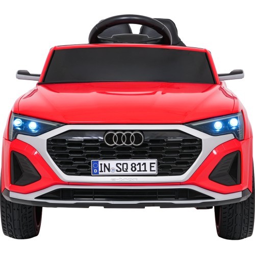 Elektromobilis Audi SQ8, raudonas