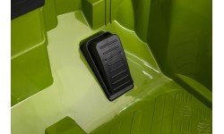 Land Rover Defender Green Vehicle