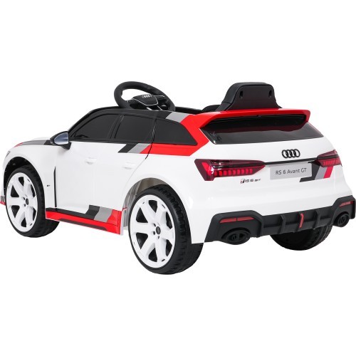 Vehicle Audi RS6 Avant GT White