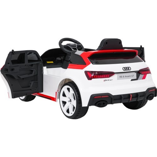 Vehicle Audi RS6 Avant GT White