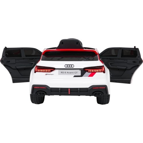 Vehicle Audi RS6 Avant GT White