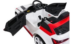 Elektromobilis Audi RS6 Avant GT baltas
