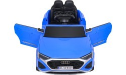 Elektromobilis Audi SQ8, mėlynas