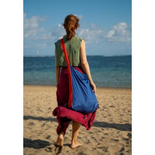 Ekologiška kuprinė Large, karališka mėlyna / oranžinė (30 l)