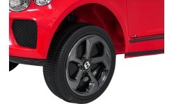 Vehicle Bentley Bentayga S Red