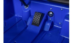Ford GT Blue Vehicle