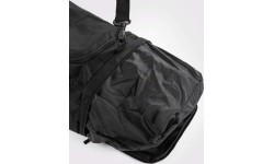 Venum Essential sportinis krepšys (37 l) – juodas