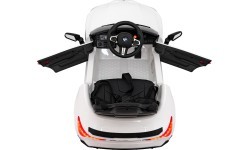 Elektromobilis BMW M4, baltas