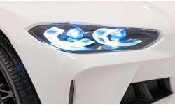 Vehicle BMW M4 White
