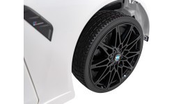 Elektromobilis BMW M4, baltas