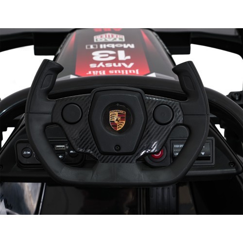 Elektromobilis Porsche Formula E, raudonas