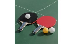 Table tennis set 2 ping-pong paddles 3 balls