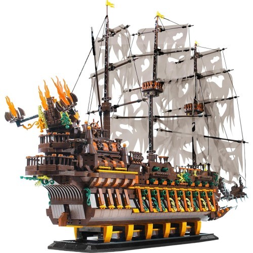 Piratų laivo konstruktorius, 4364 dalių