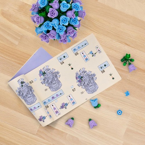 Purple Flowers Building Blocks Set 570pcs.
