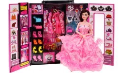 Dressing room + Doll