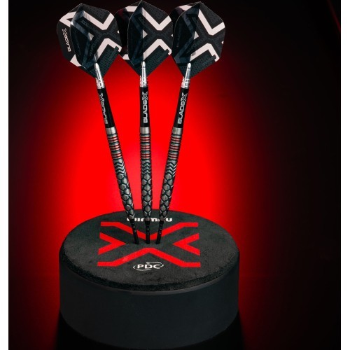Оперение для дартса Winmau Blade X Prism Delta, металлический чёрный/серебристый